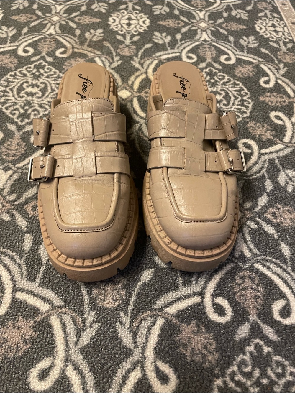 Free People Lyra Lug Mule, size 37.5 (7) - Picture 6 of 9